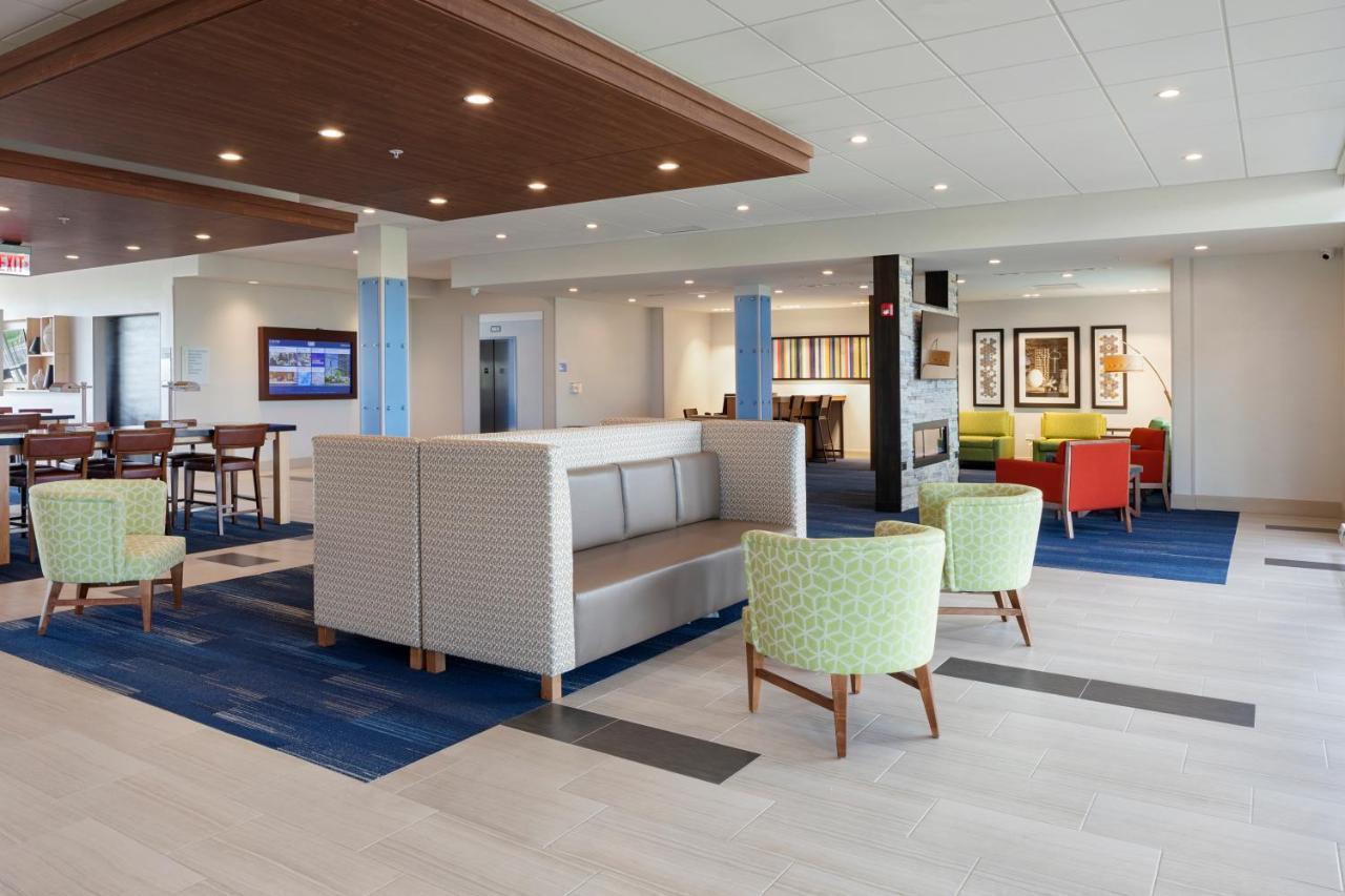 Holiday Inn Express & Suites - Bourbonnais East - Bradley By Ihg Eksteriør bilde